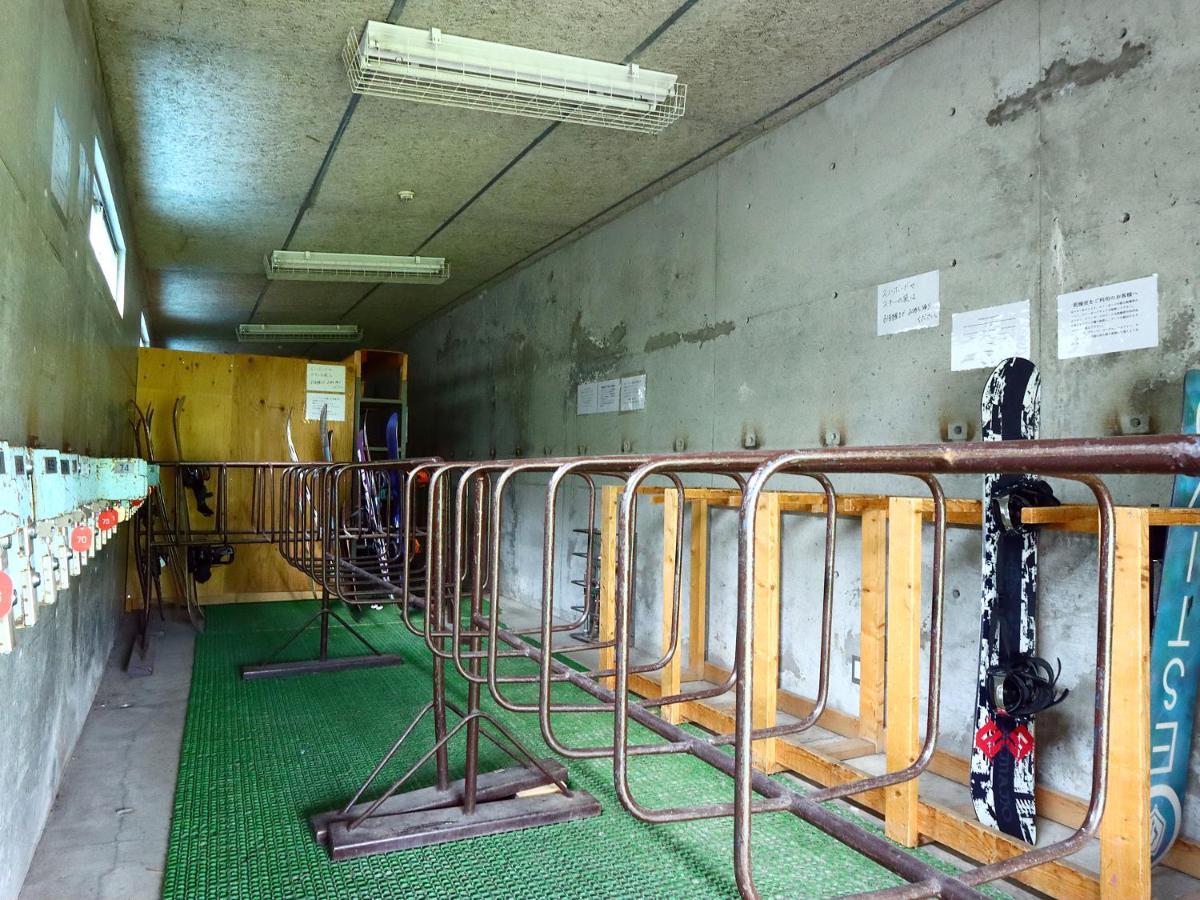 Hotel New Bernina Nagano Bagian luar foto