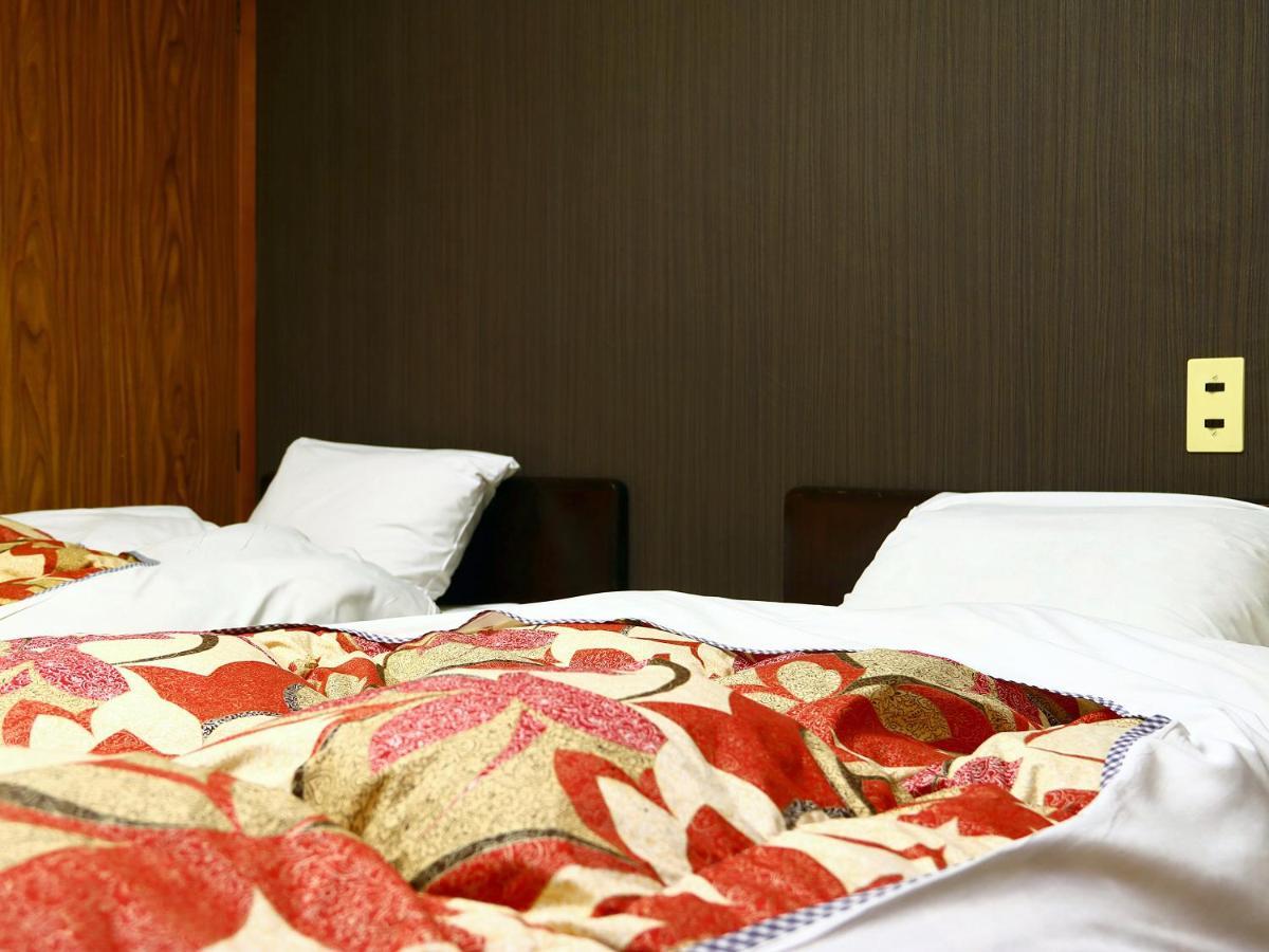 Hotel New Bernina Nagano Bagian luar foto